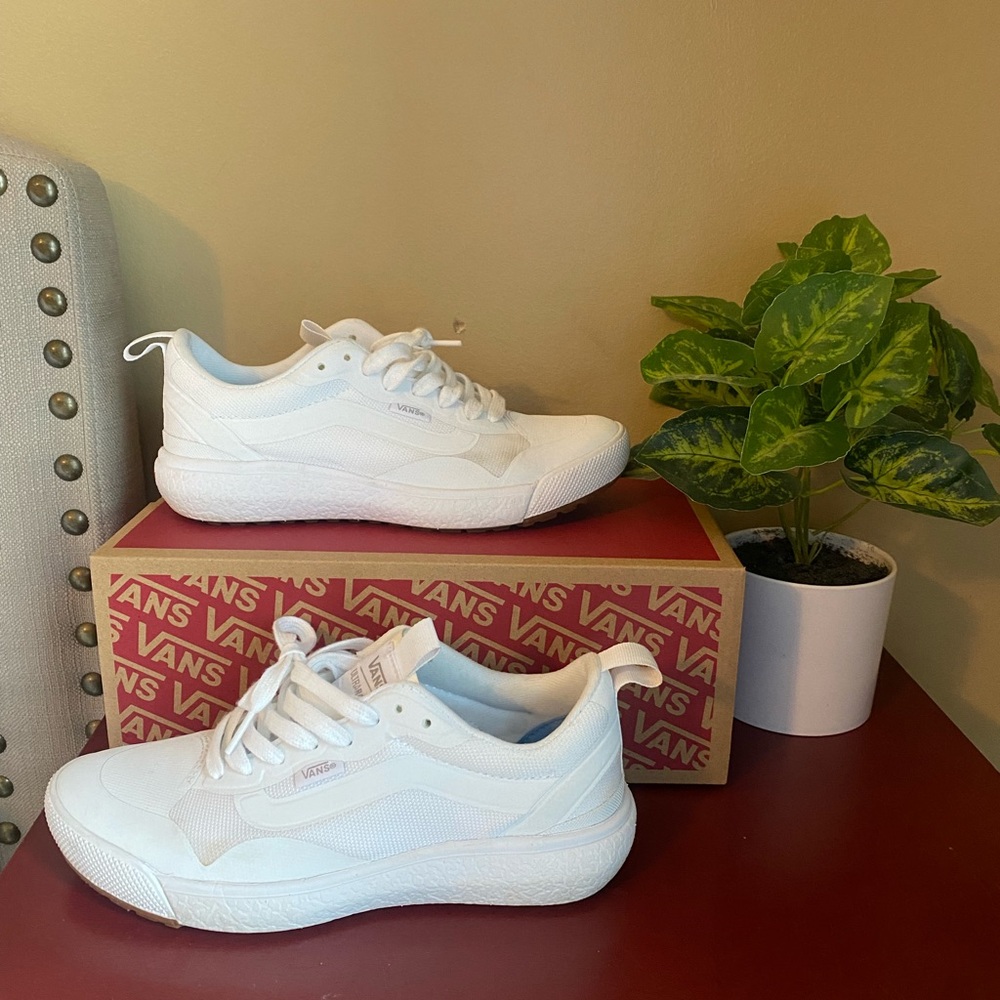 White Vans UltraRange Shoes 6.5